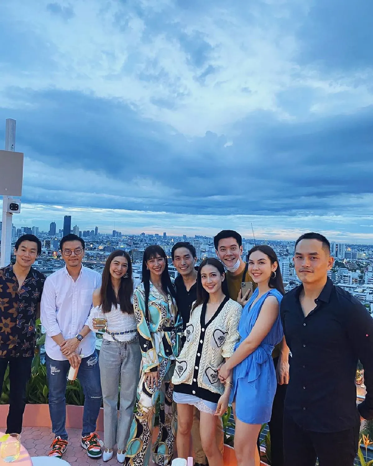 มันก็จะเขินหน่อย! ไฮโซณัย ยังไม่ชิน..ร่วมเฟรมแก๊งเฟอร์บี้ ภาพนี้รวมตัวคนมีคู่