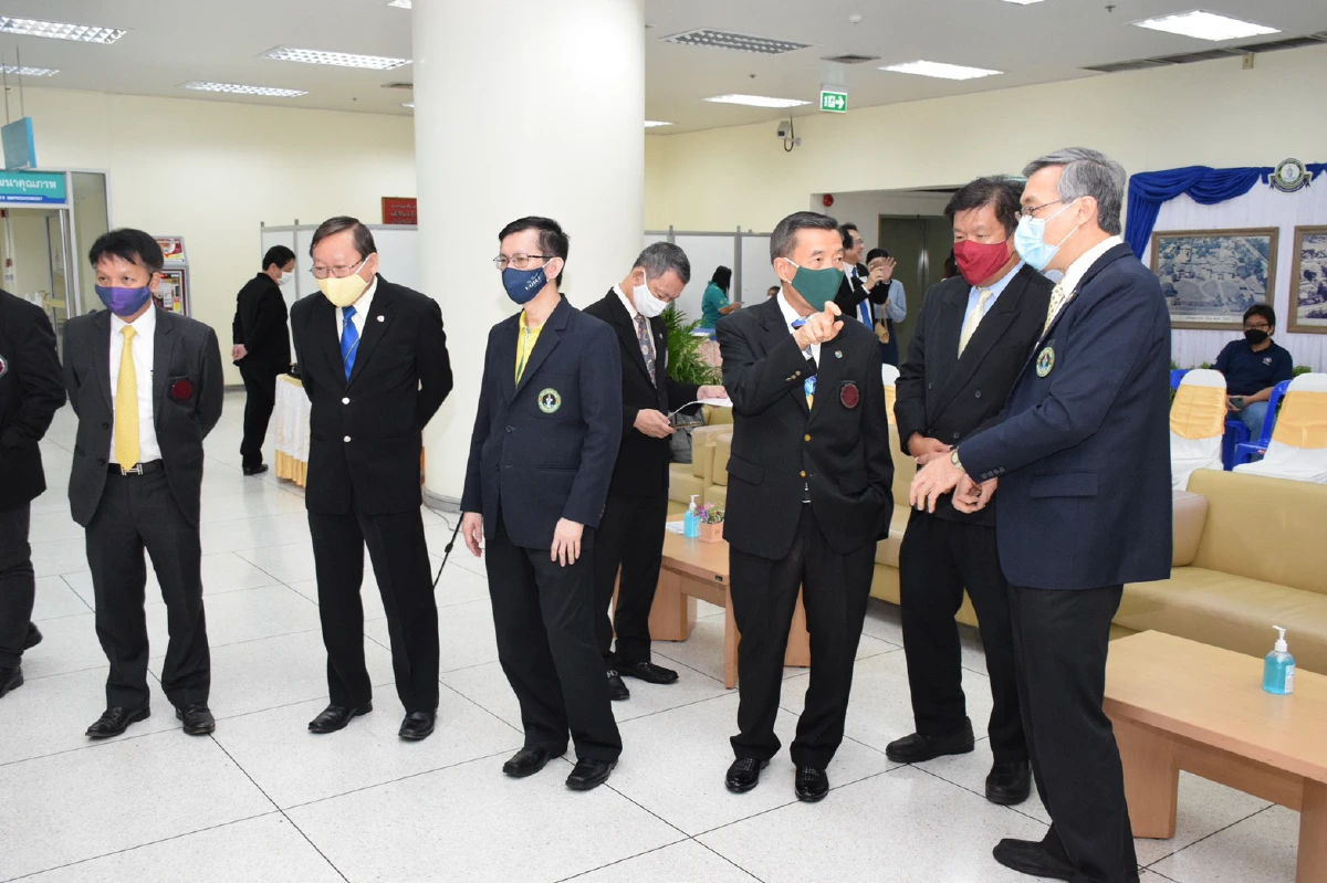 มอบ"น้องนนทรี"หุ่นยนต์ต้นแบบโรยละอองฆ่าเชื้อ