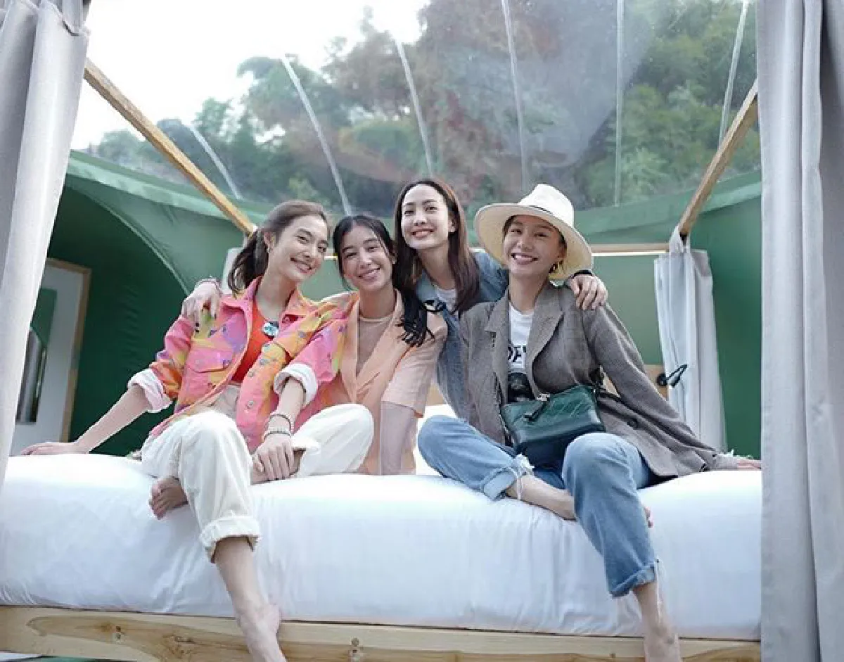 แมท ภีรนีย์ สุดแฮปปี้! แก๊งเฟอร์บี้ รวมตัวฉลองวันเกิดให้ โดยมี สงกรานต์ เคียงข้าง