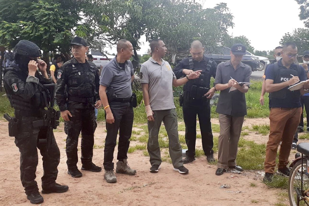 วิสามัญพ่อค้ายาเสพติดยิงปืนสู้ขัดขวางจับกุม