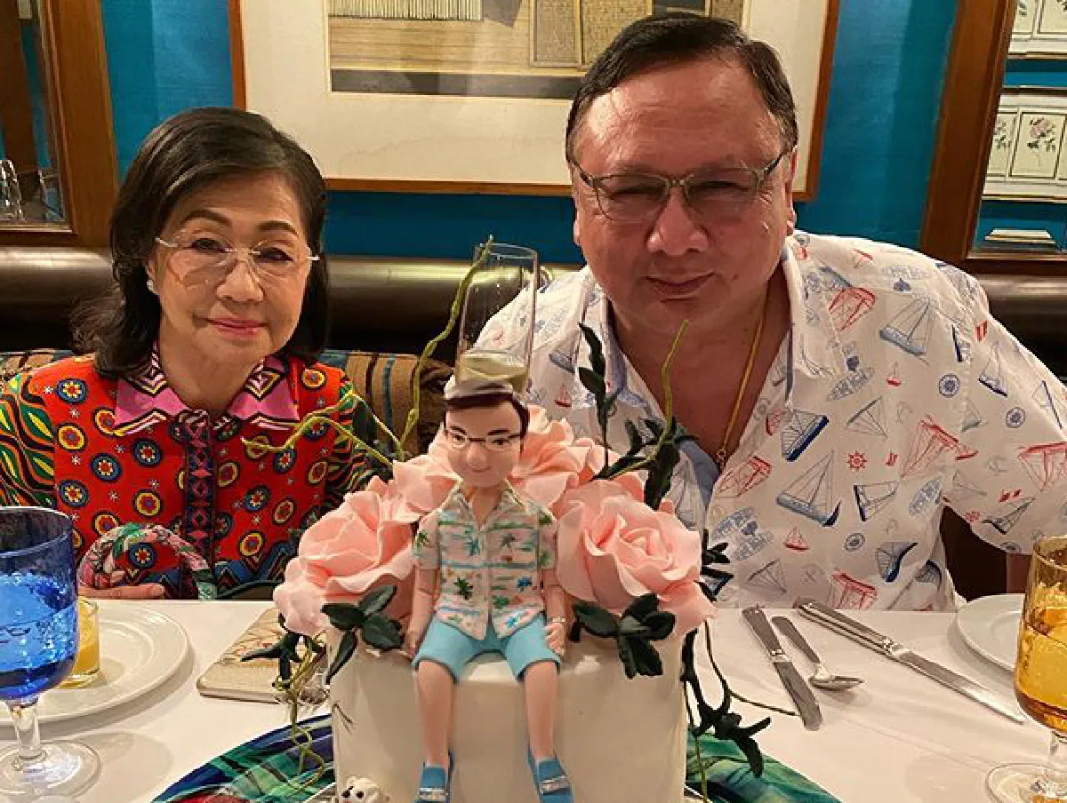 "อั้ม พัชราภา" ควง "ไฮโซพก"  ร่วมโต๊ะฉลองวันเกิดคุณพ่ออย่างอบอุ่น