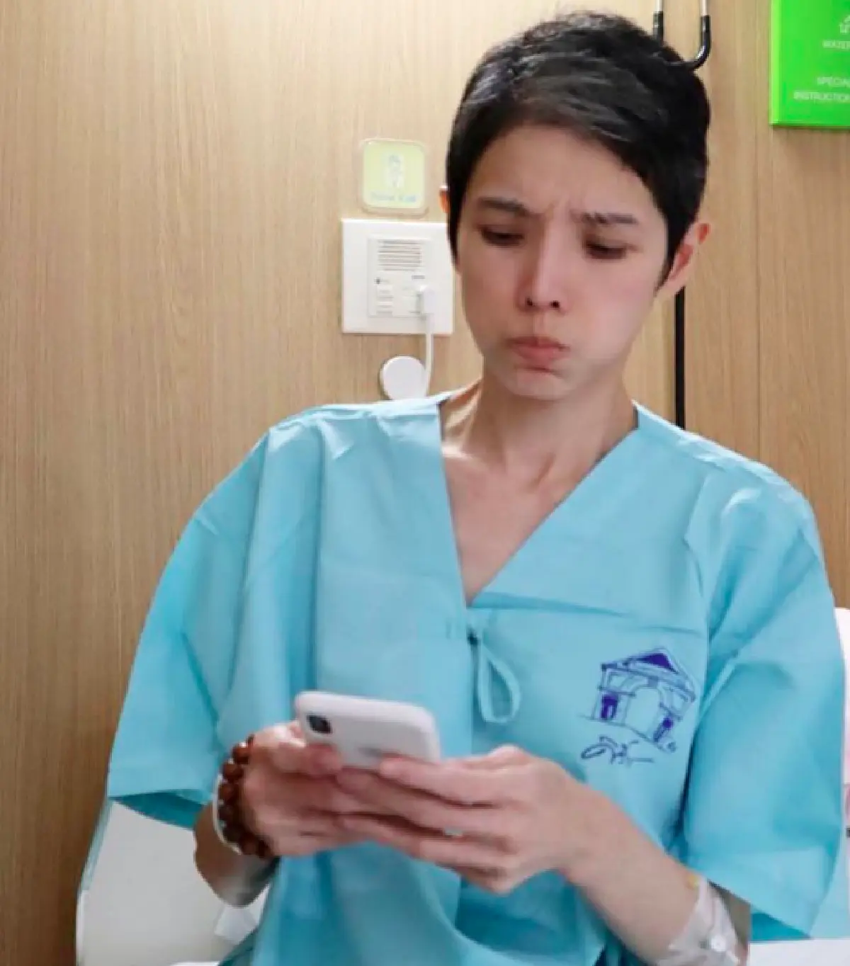 “นิ้ง กุลสตรี” เผยโมเมนต์อบอุ่นหัวใจ พยาบาลยกเค้กมาเซอร์ไพรส์วันเกิดให้