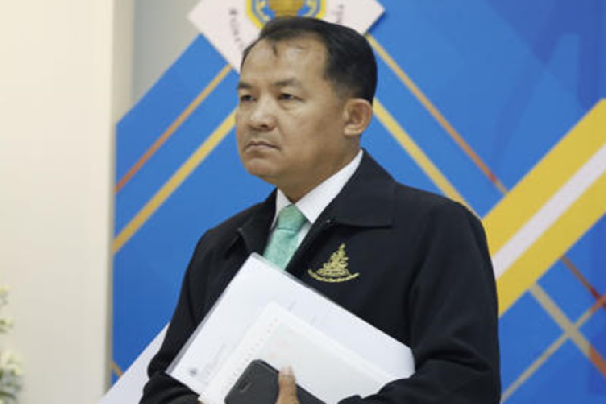 "พี่ศรี"บุกทำเนียบฯ ร้อง "บิ๊กตู่" เบรกตั้ง ผบ.ตร. "พี่ศรี"บุกทำเนียบฯ ร้อง "บิ๊กตู่" เบรกตั้ง ผบ.ตร.