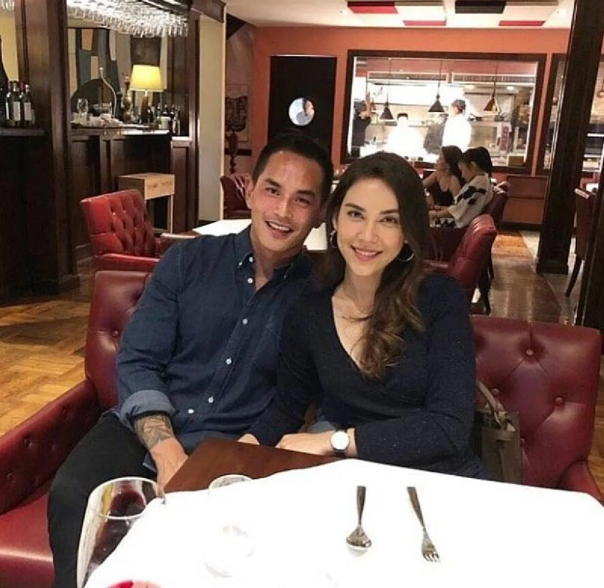 สงกรานต์ ลงคลิปเก่าเที่ยวกับ แมท ภีรนีย์ พายเรือเล่นดื่มด่ำช่วงเวลาแห่งความสุข