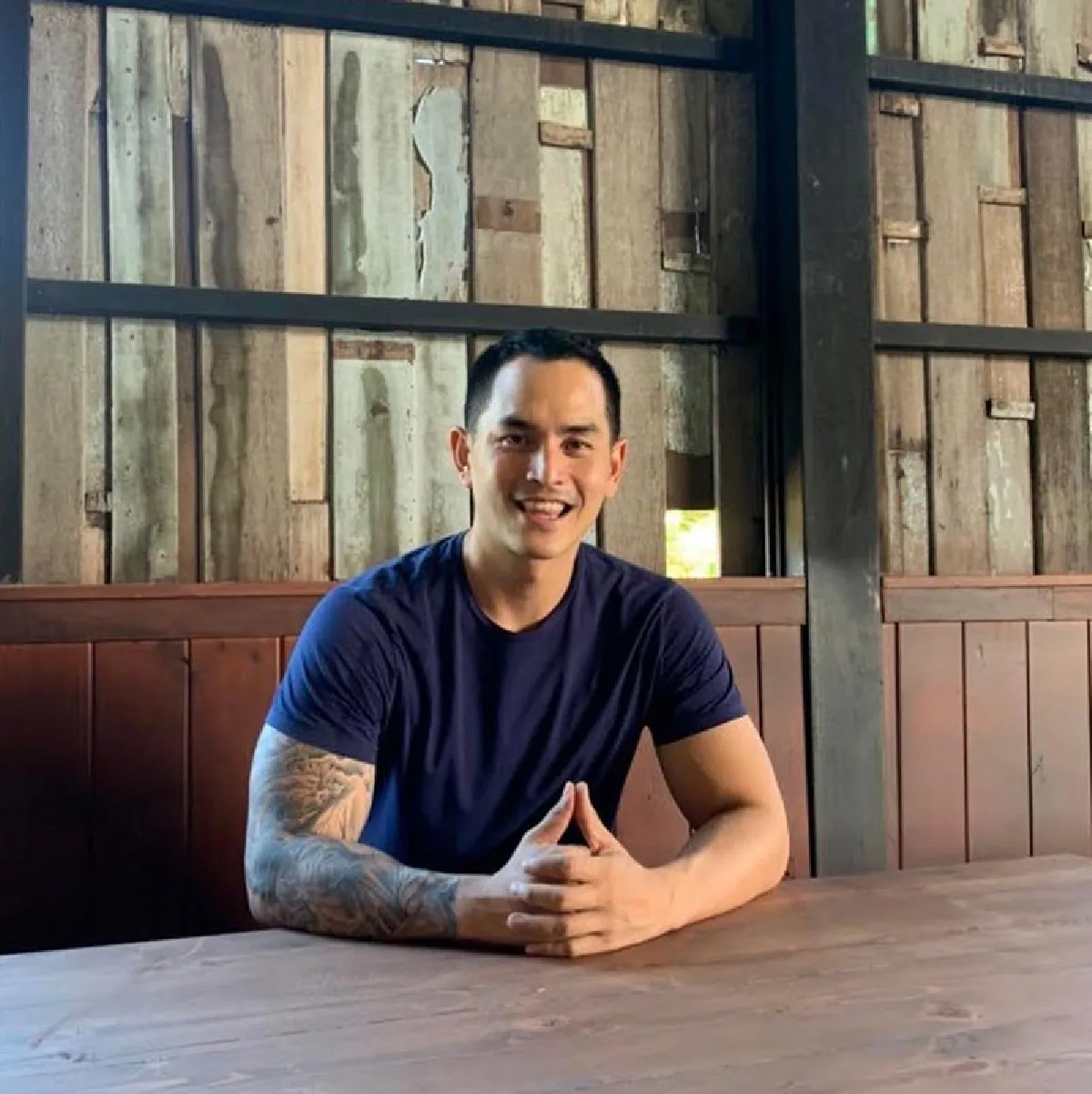 สงกรานต์ ลงคลิปเก่าเที่ยวกับ แมท ภีรนีย์ พายเรือเล่นดื่มด่ำช่วงเวลาแห่งความสุข