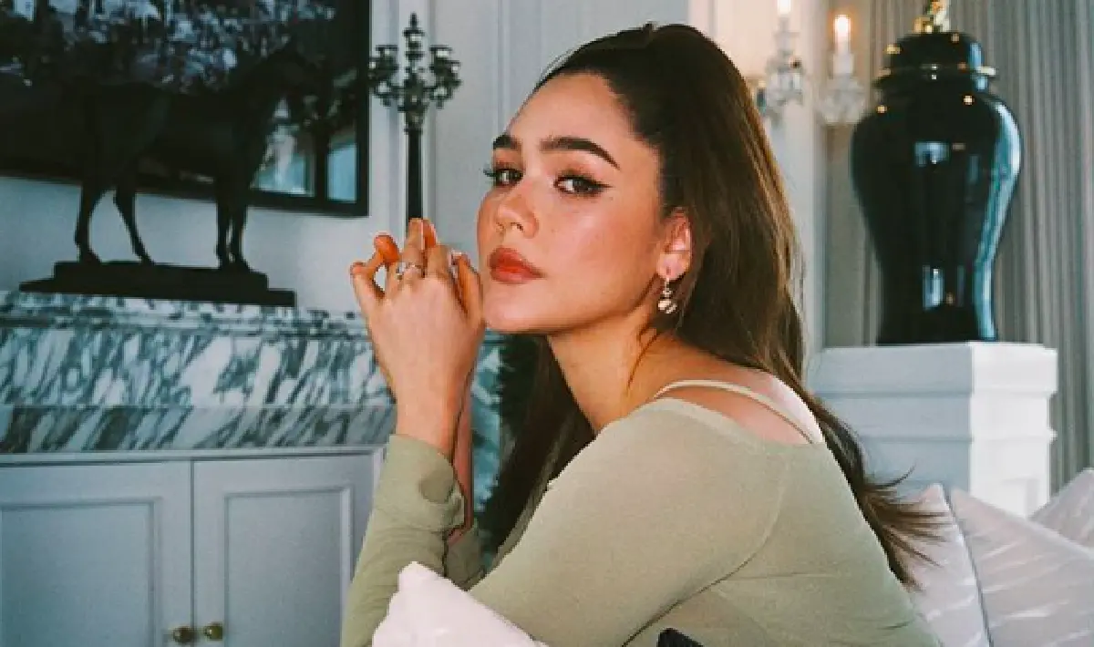 มาแล้วทรงใหม่!! “ชมพู่ อารยา” กับแฟชั่นผมสุดเก๋ติดกิ๊บยังไงให้โลกจำ