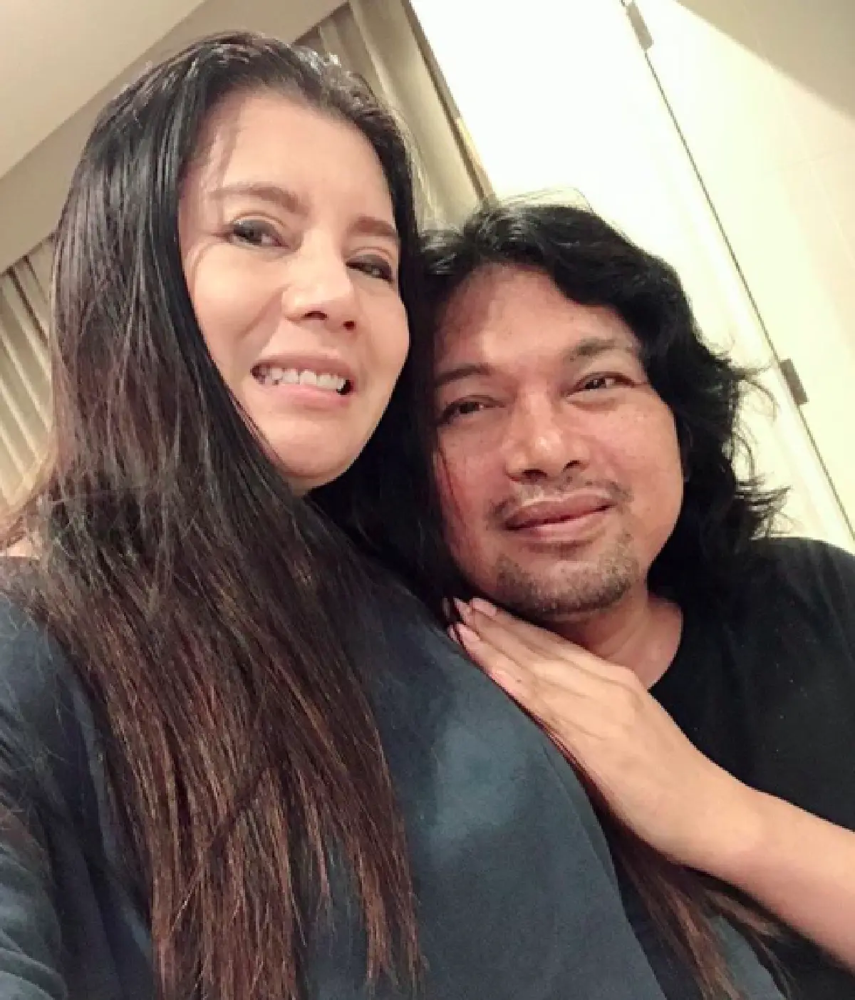 ด้วยความเคารพรัก! "กานต์" ขอมอบพวงมาลัยเป็นของขวัญวันเกิด "เสก"