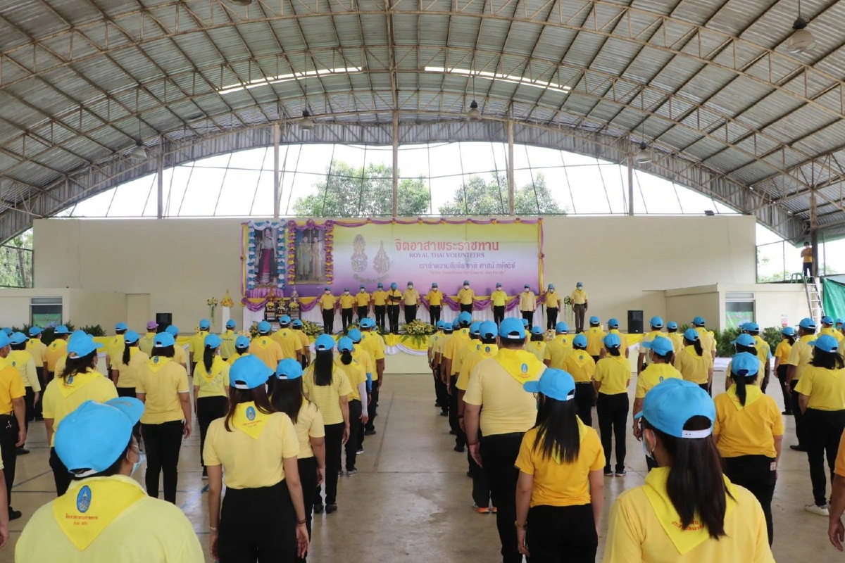 อธิบดี สถ.นำจิตอาสาร่วมปลูกต้นไม้ เพื่อถวายเป็นพระราชกุศล