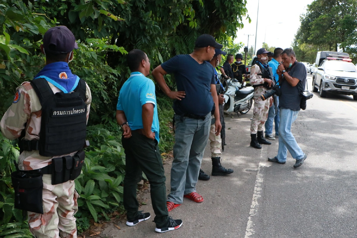 คนร้ายลอบวางบึ้มทหารพรานชุดคุ้มครองครูเสียชีวิต1เจ็บ6