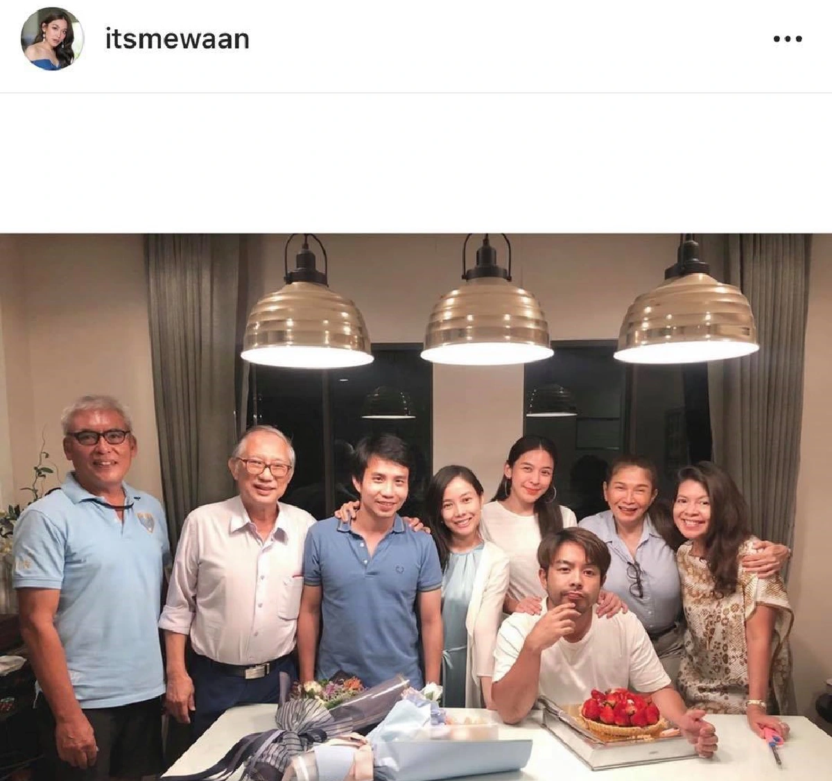 เก็บตกวันแม่สุดหวาน! 10 คู่รักซุปตาร์ควงคนรู้ใจไปกราบคุณแม่