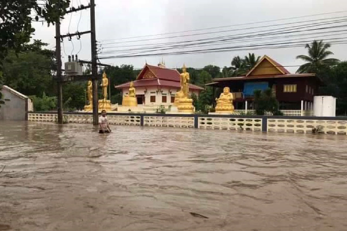 อุดรธานีเจอฝนถล่มน้ำป่าหลากท่วมอ.นายูง เสียหายหลายหมู่บ้าน