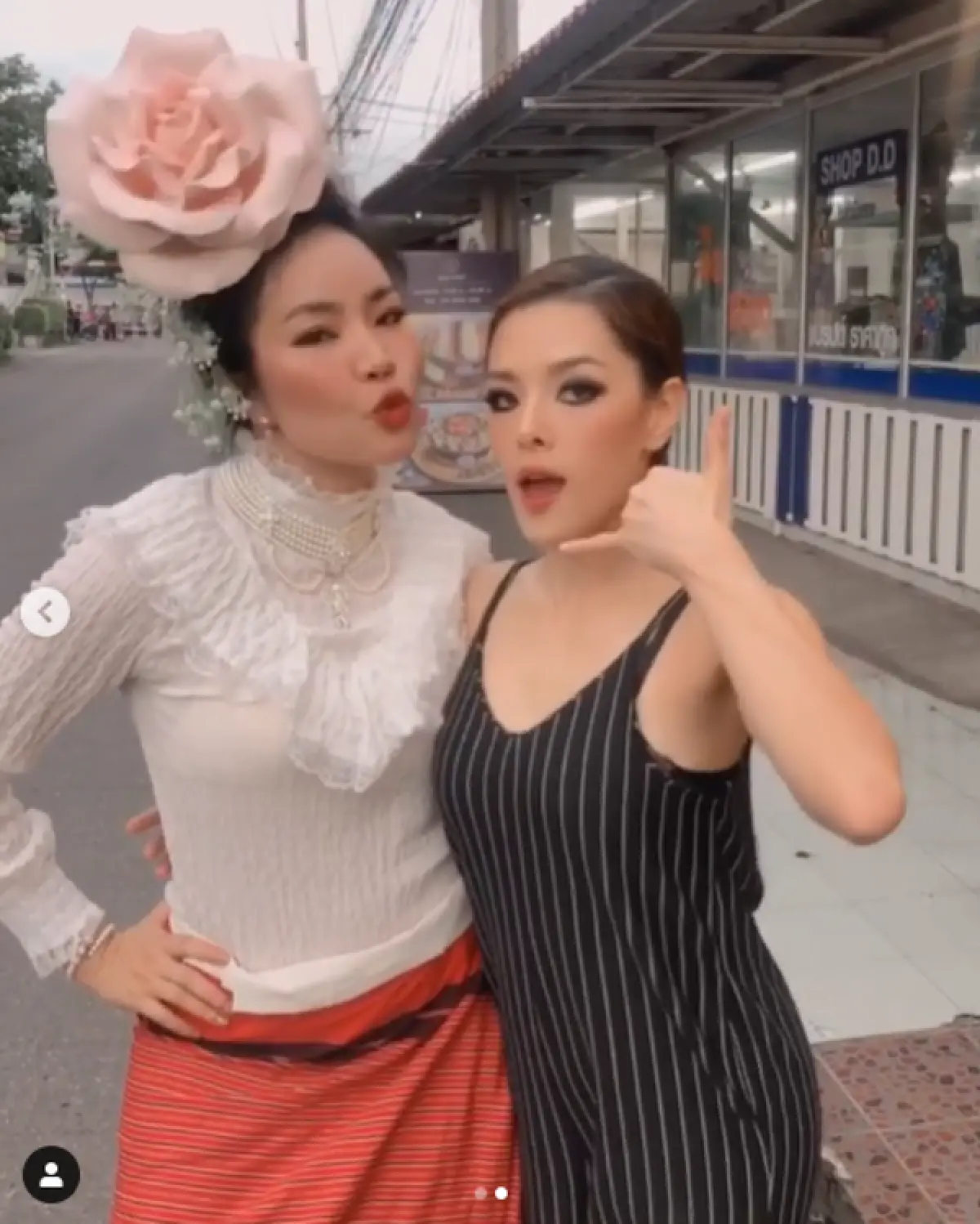 ละแมะ..ไม่ว่างจริงๆ หยาดพิรุณ ถ่ายเอ็มวีประกบ ลีเดีย ศรัณย์รัชต์ เจ้าของเพลงตัวจริง