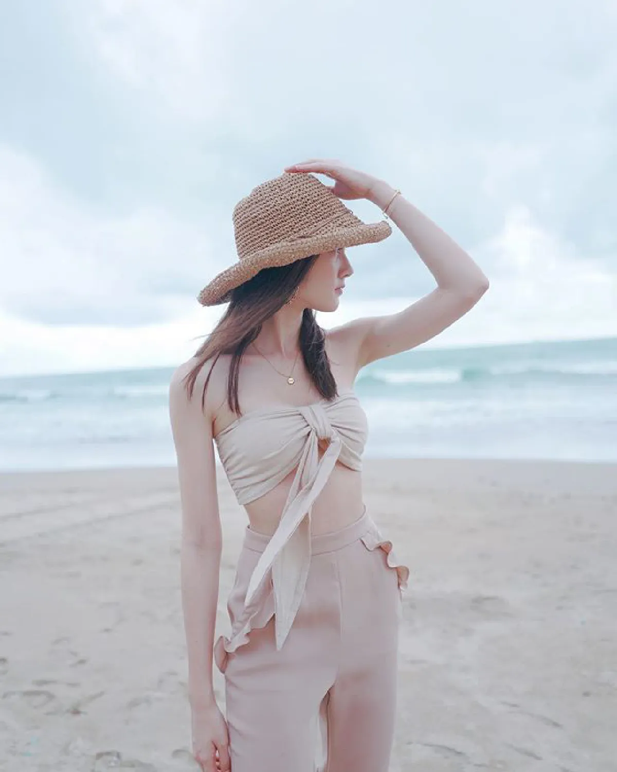 เดียร์น่า ฟลีโป อวดหุ่นสวยเซ็กซี่ผิวขาวออร่า เที่ยวทะเลเกาะลันตา