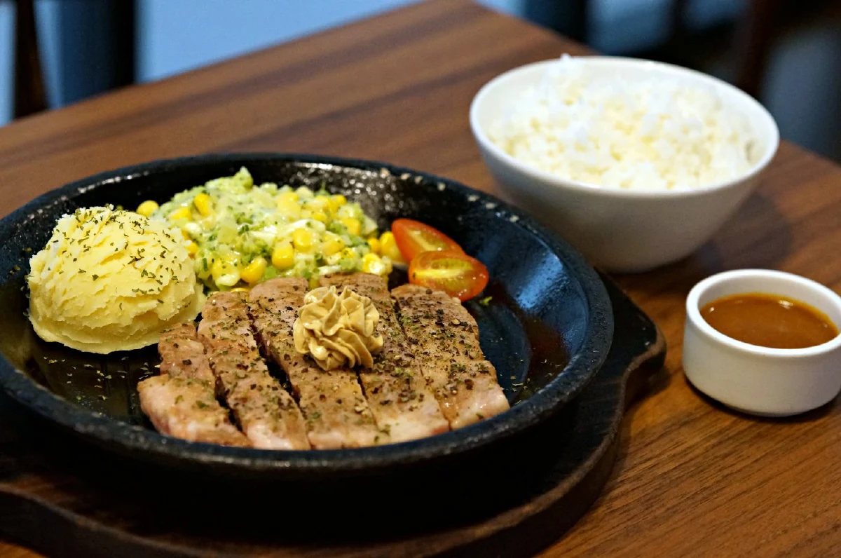 สัมผัสมื้ออร่อยง่ายได้ทุกวันกับ 'เปปเปอร์ ลันช์' เมนูเสิร์ฟร้อนเสียงซู่ซ่าสไตล์เจแปนีส