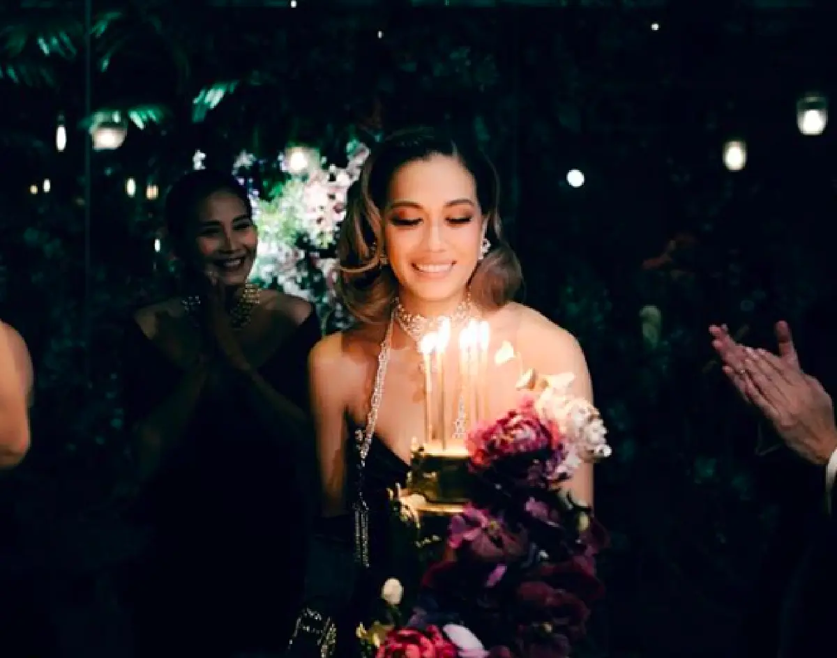 “แพร วทานิกา” จัดปาร์ตี้วันเกิดอายุ 34 ปี สุดอลังการหรูหราสมฐานะ