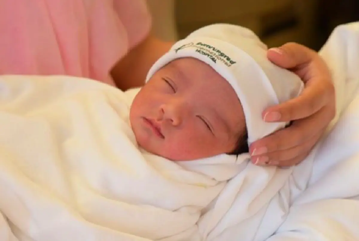 ส่องภาพ "น้องเวทย์มน" ลูกสาว “ใบเตย-ดีเจแมน” น่ารักน่าชังมากๆ 