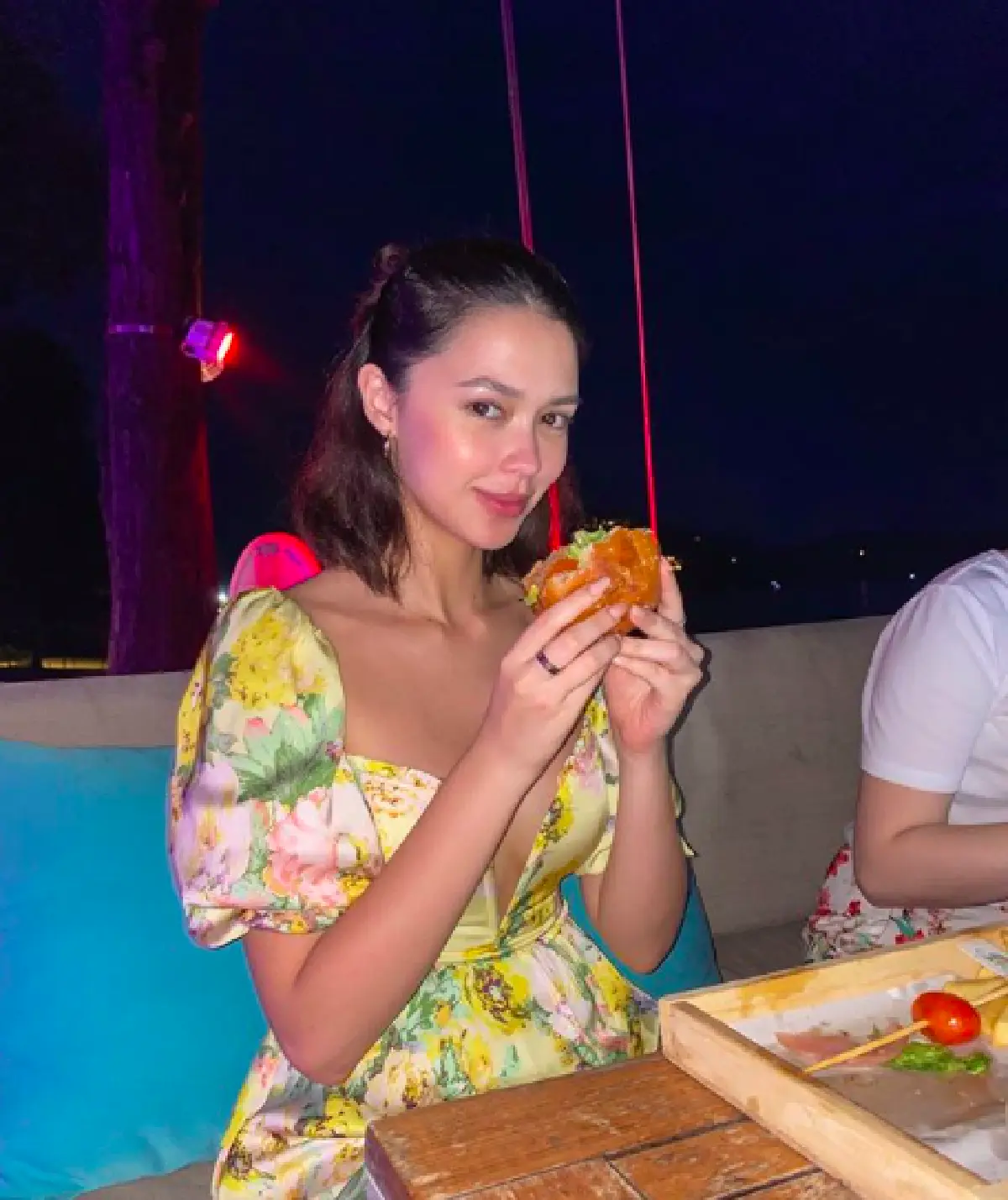 "แพทริเซีย-โน้ต" โชว์แซ่บเที่ยวทะเลภูเก็ต ทริปนี้ครบรส