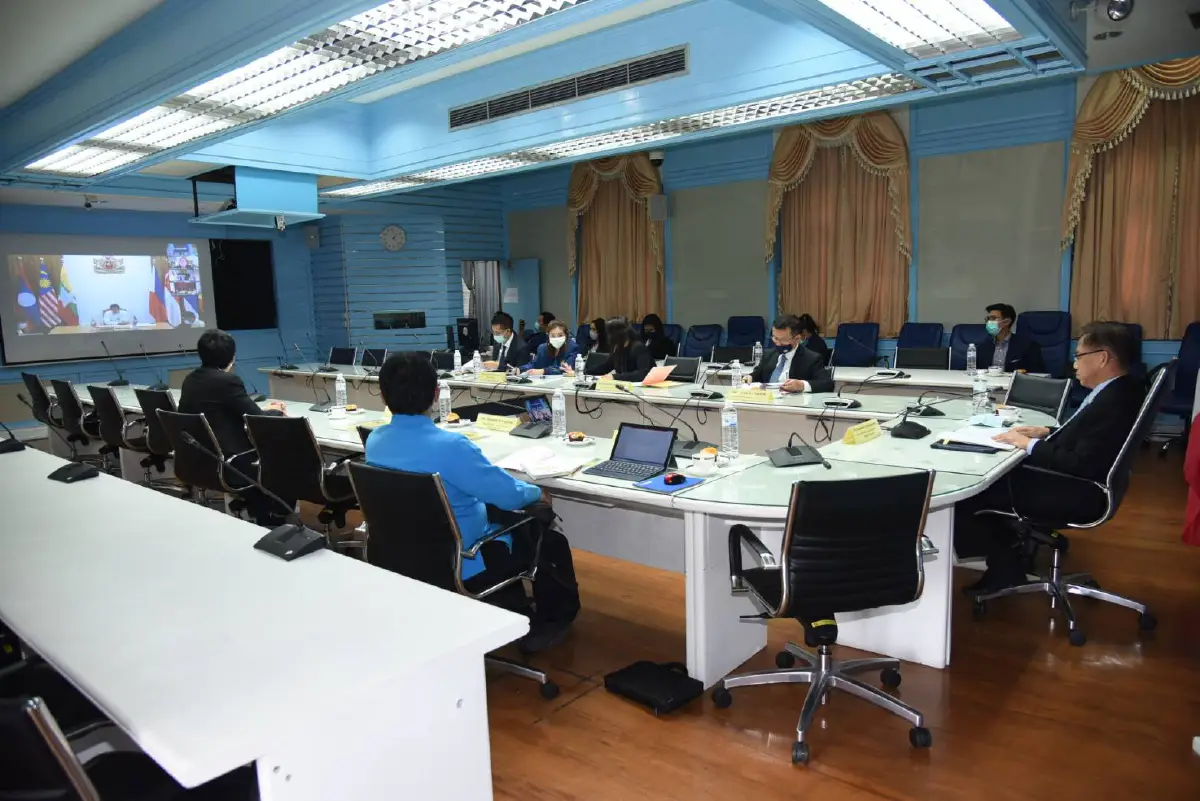 มท.ประชุมข้ามประเทศกับเมียนมาลดความยากจนในยุคโควิด-19