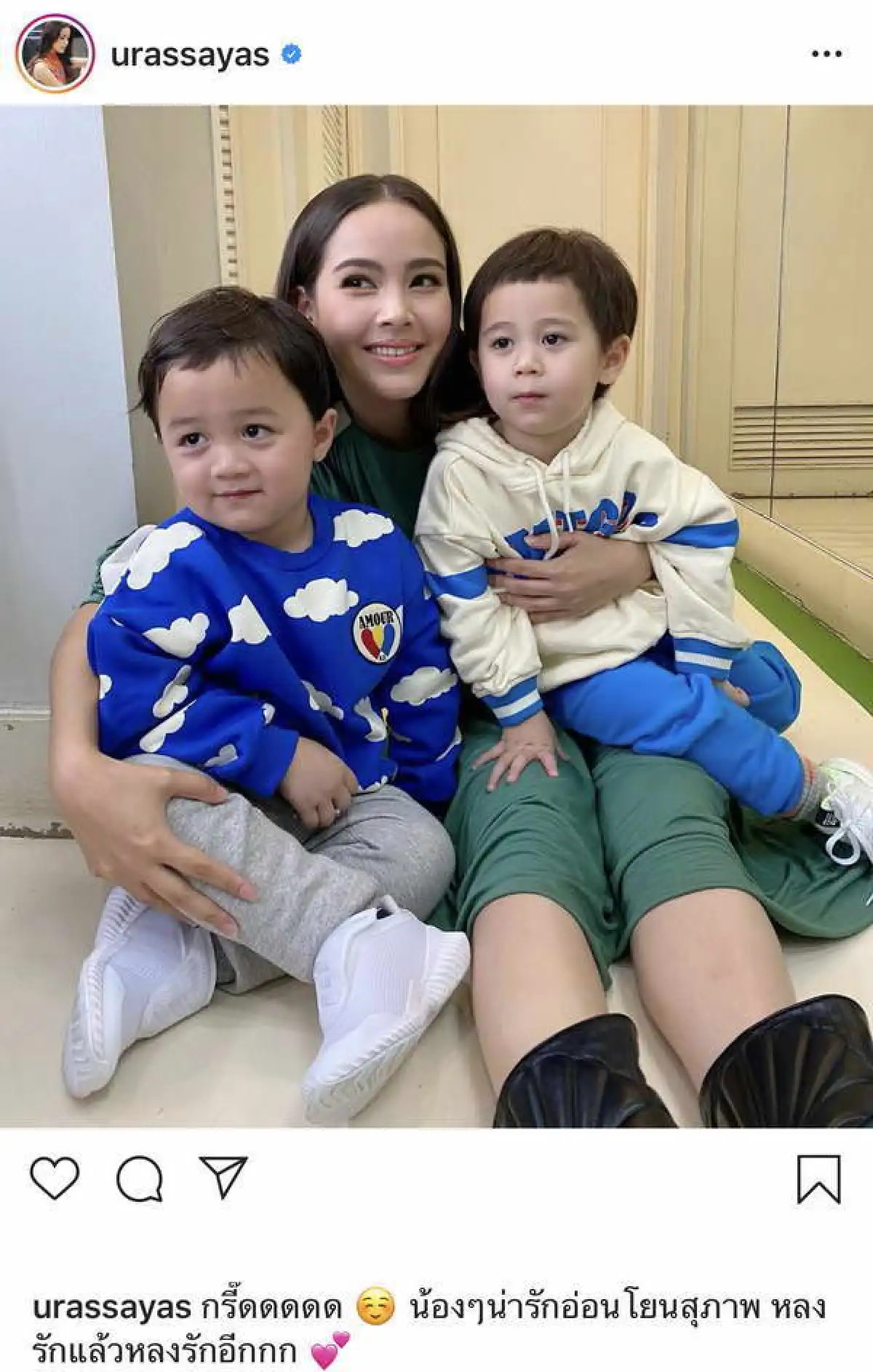 “ญาญ่า” ดีใจหนัก ได้เจอ “สายฟ้า-พายุ” ชมน้องๆ น่ารัก ทำเอาหลงแล้วหลงอีก