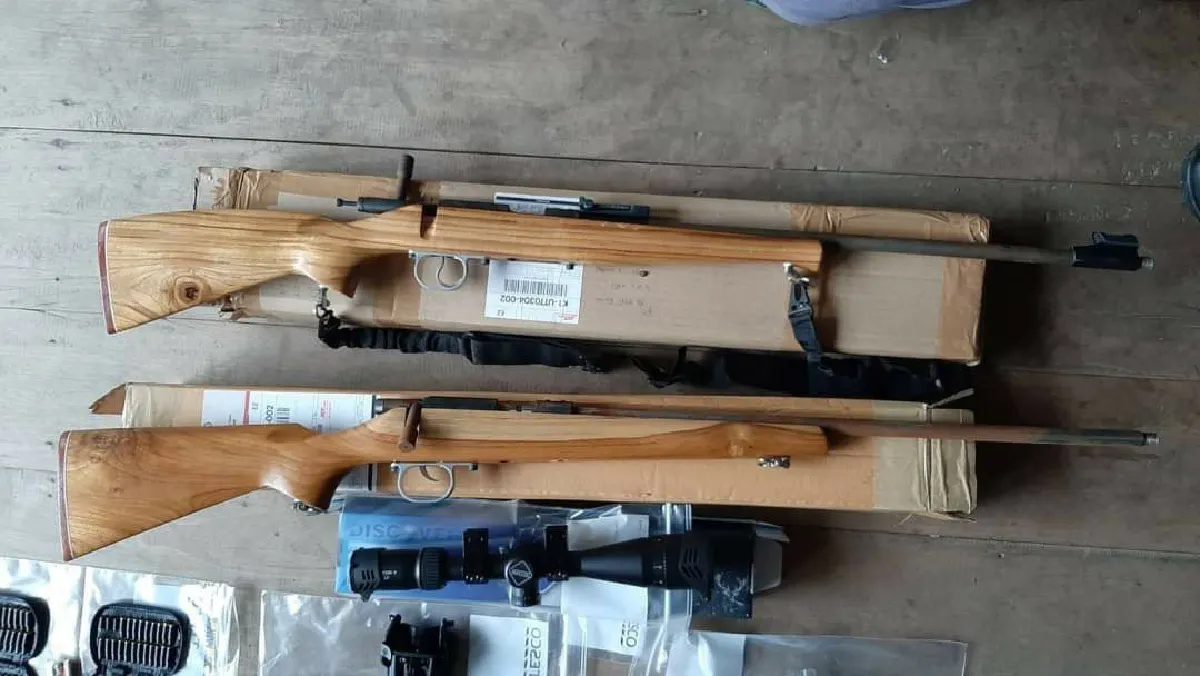 ป.ทลายแหล่งเครือข่ายปืนเถื่อนลอบขายผ่านออนไลน์