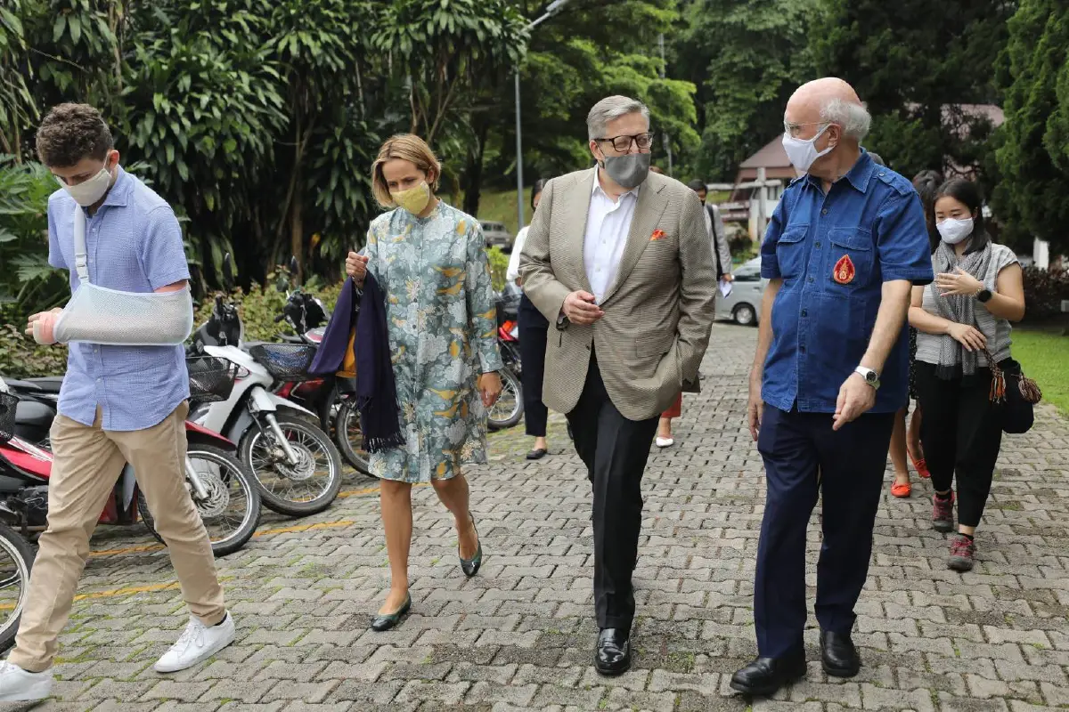 ทูต"อียู"ลงพื้นที่เชียงรายตรวจเยี่ยมรับฟังปัญหาผลกระทบโควิด-19