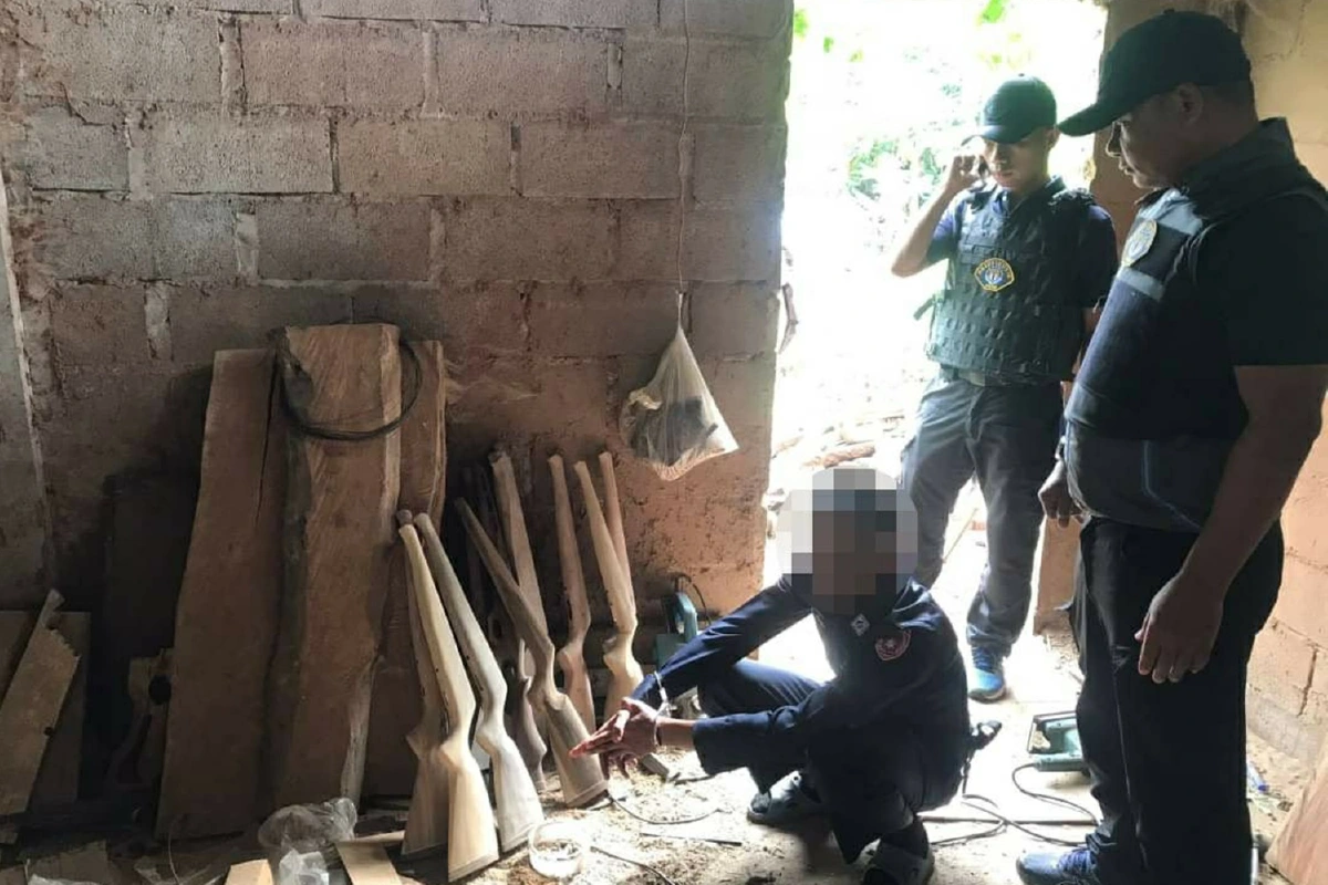 ป.ทลายแหล่งเครือข่ายปืนเถื่อนลอบขายผ่านออนไลน์