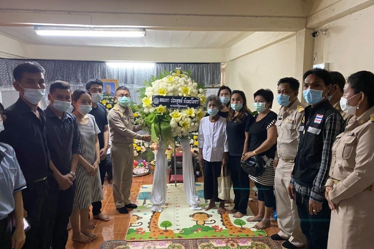 แฟนคลับนายกฯยิงตัวตายทิ้งจดหมายช่วยดูแลครอบครัว