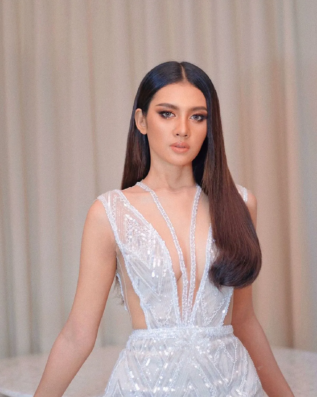 เอาอยู่ทุกลุค!  เปา กิ่งกาญจน์ แต่งสวยหลากสไตล์จัดเต็มความปังไม่หยุด