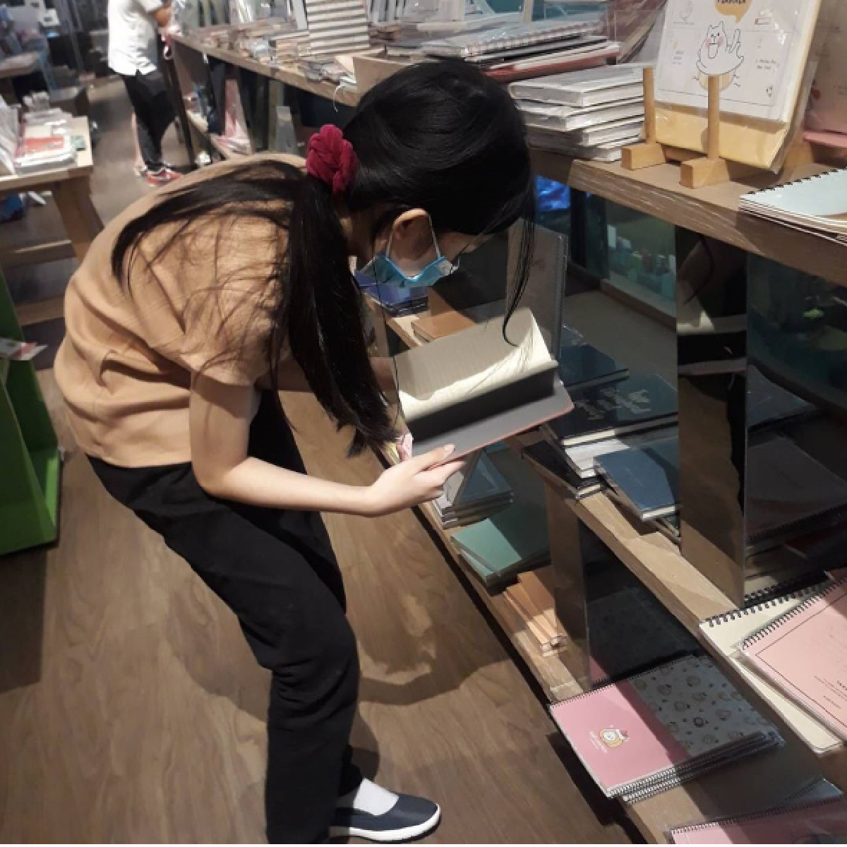 กานต์ วิภากร เดือด! น้องลอนดอน โดนเพื่อนรุมทำร้าย-ด่าหยาบแต่กลับโดนรร.ไล่ออก