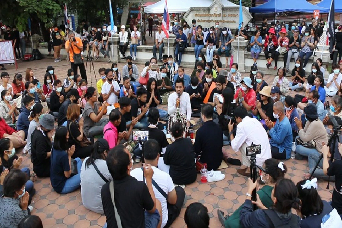 กลุ่มอีสานปลดแอก ขู่ ยกระดับการชุมนุมหากรัฐบาลเมิน3ข้อเรียกร้อง