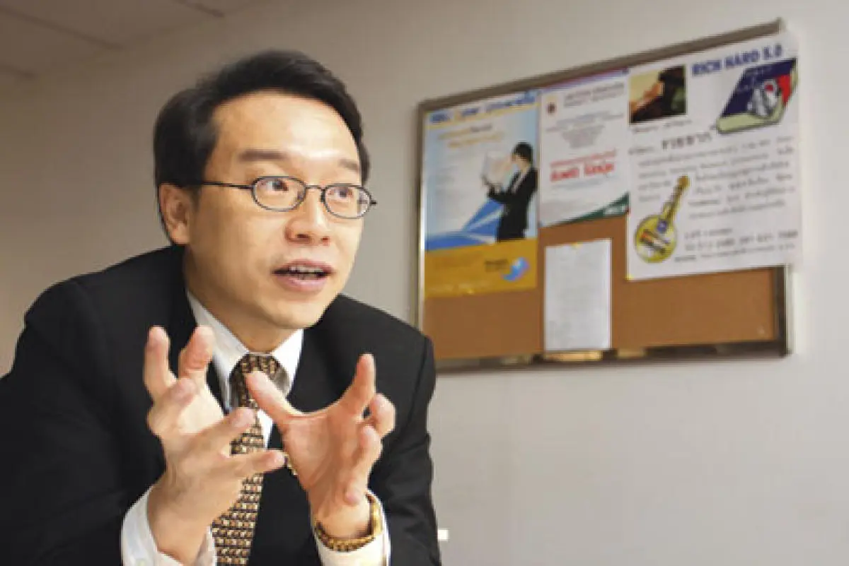 เสนอกองทัพเลิกซื้ออาวุธแก้รัฐบาลถังแตก