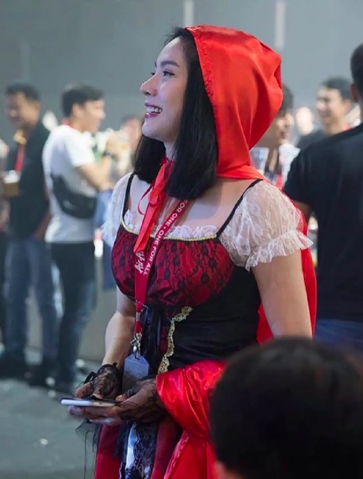 “นิ้ง กุลสตรี” ปลื้มใจ “นุ่น สินิทธา” มาเยี่ยมที่โรงพยาบาล พร้อมเล่าความหลังถึงน้อง