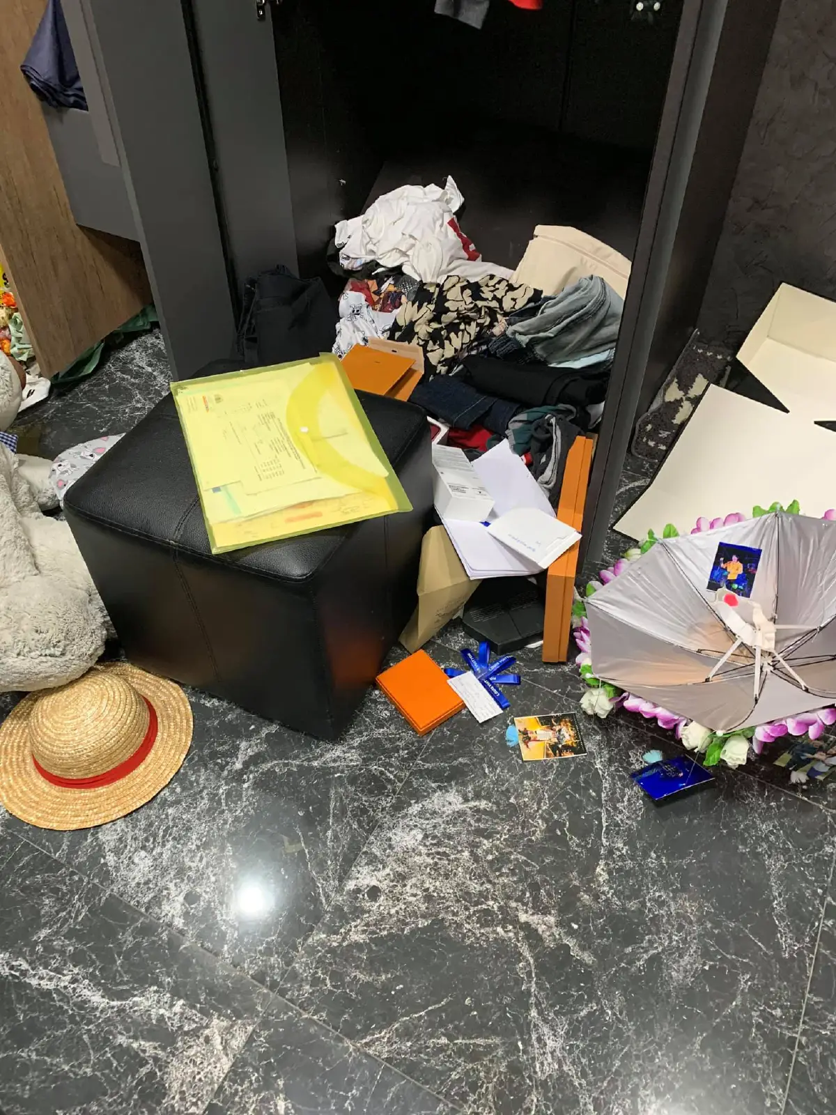 “ครูเต้ย อภิวัฒน์” ช็อกกลางดึก! โจรขึ้นบ้านรื้อของกระจุยกระจาย