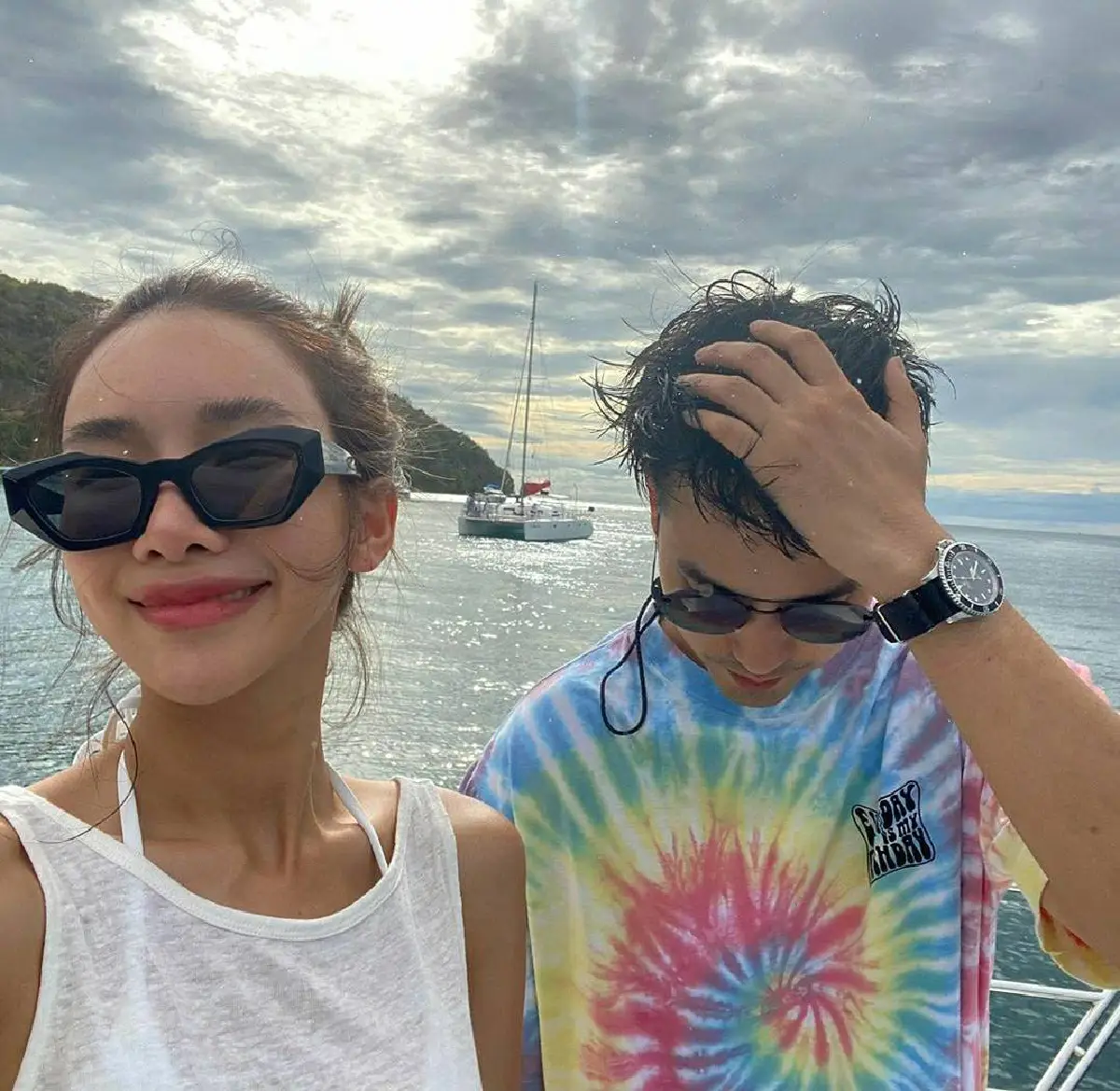 “ท็อป ณัฐเศรษฐ์” เปิดตัวแฟนใหม่ชื่อ “โอปอล์” เพื่อนสนิท “คิมเบอร์ลี่” 