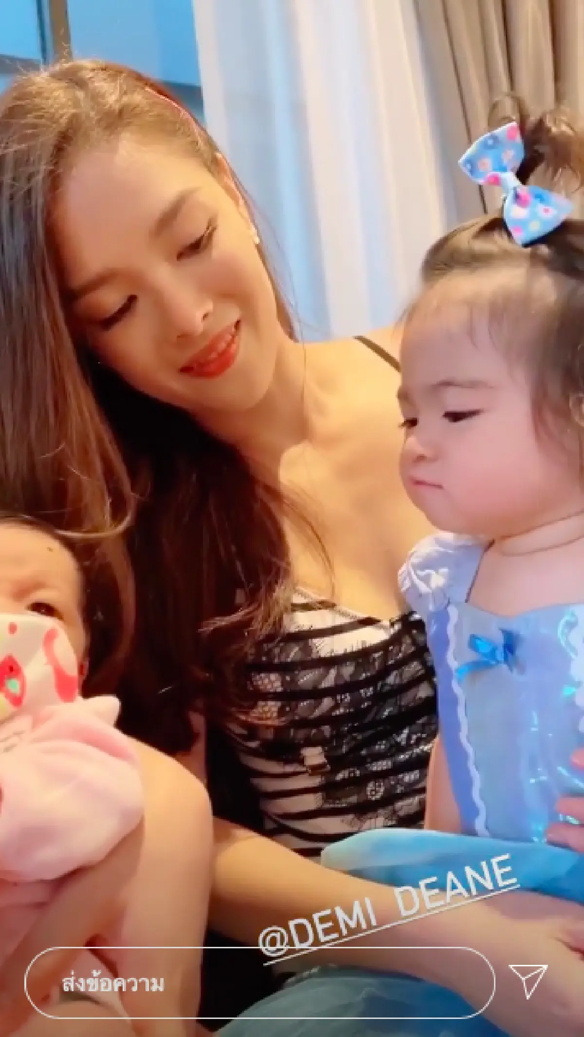  อยากเล่นด้วย! ส่องความน่ารักของ “น้องเดมี่” เมื่อเจอ “น้องเวทมนต์” 