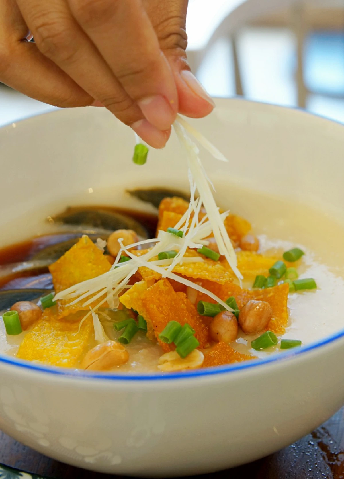 YANG มื้อง่ายๆ สไตล์ฮ่องกงที่วางช้อนไม่ลงเพราะความอร่อย