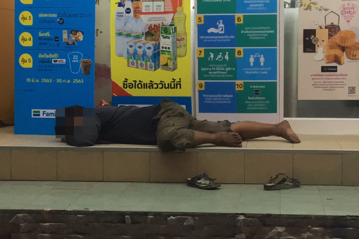 กลุ่มคนเร่ร่อนขอทานเกลื่อนเมืองพัทยา