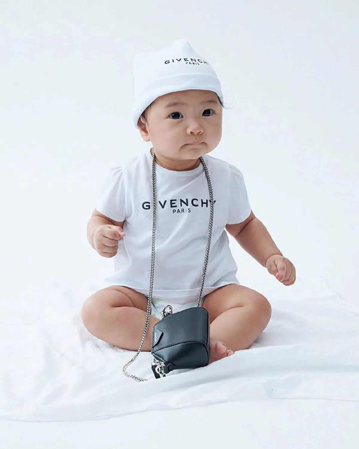 ไม่หลงได้ไง! เจนี่ อัปเดตภาพ น้องโนล่า จัดเต็มความน่ารักทุกช็อต 