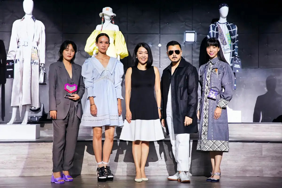 พลิกโฉมวงการแฟชั่น 'ลาซาด้า' ยกรันเวย์ดีไซเนอร์ไทยมาไว้บนอีคอมเมิร์ซ