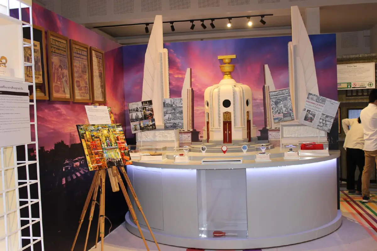 121 ปีความทรงจำ ‘ล่อง รอยราชดำเนิน นิทรรศการผสานวัย’