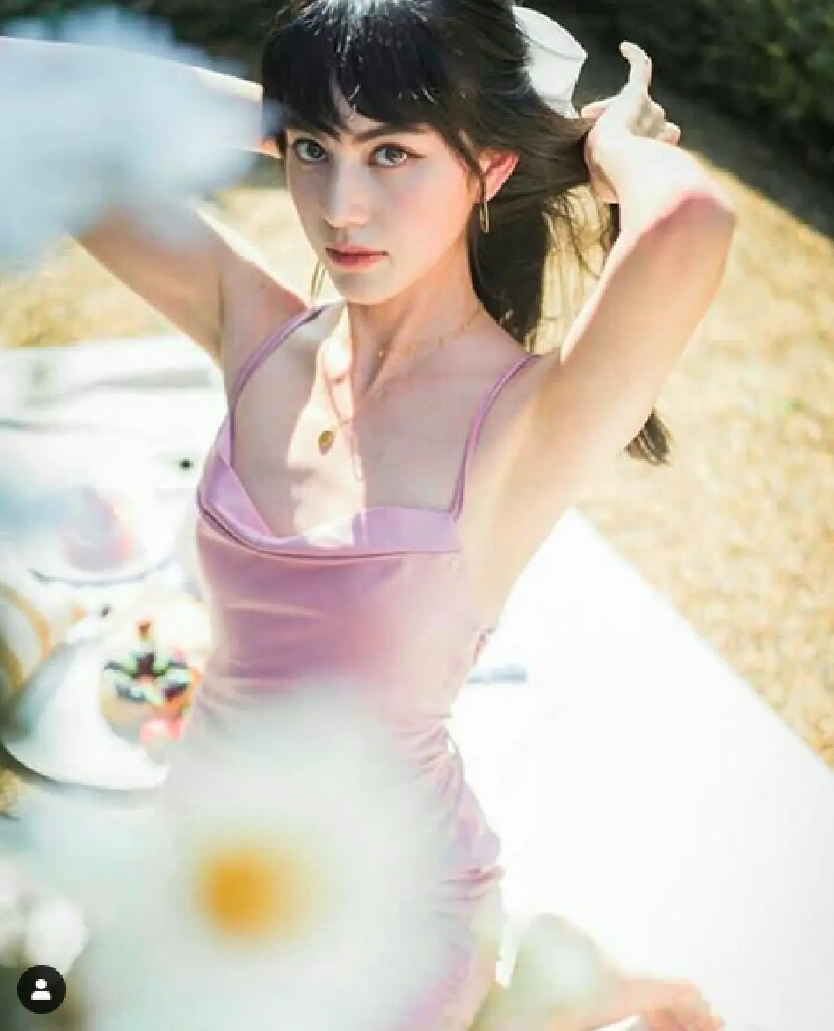 ฟิวลูกคุณ! “ใหม่ ดาวิกา” มาในลุคหวานๆ สวยใสดึงดูดสายตา