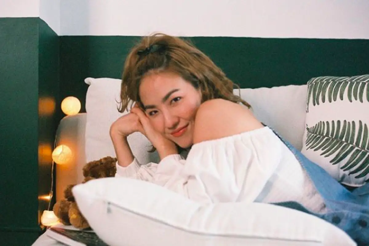 "มิ้น เอเอฟ" จัดเต็มความเซ็กซี่ ปล่อยของแบบไม่มีกั๊กในชุดว่ายน้ำตัวจิ๋วสีแดง