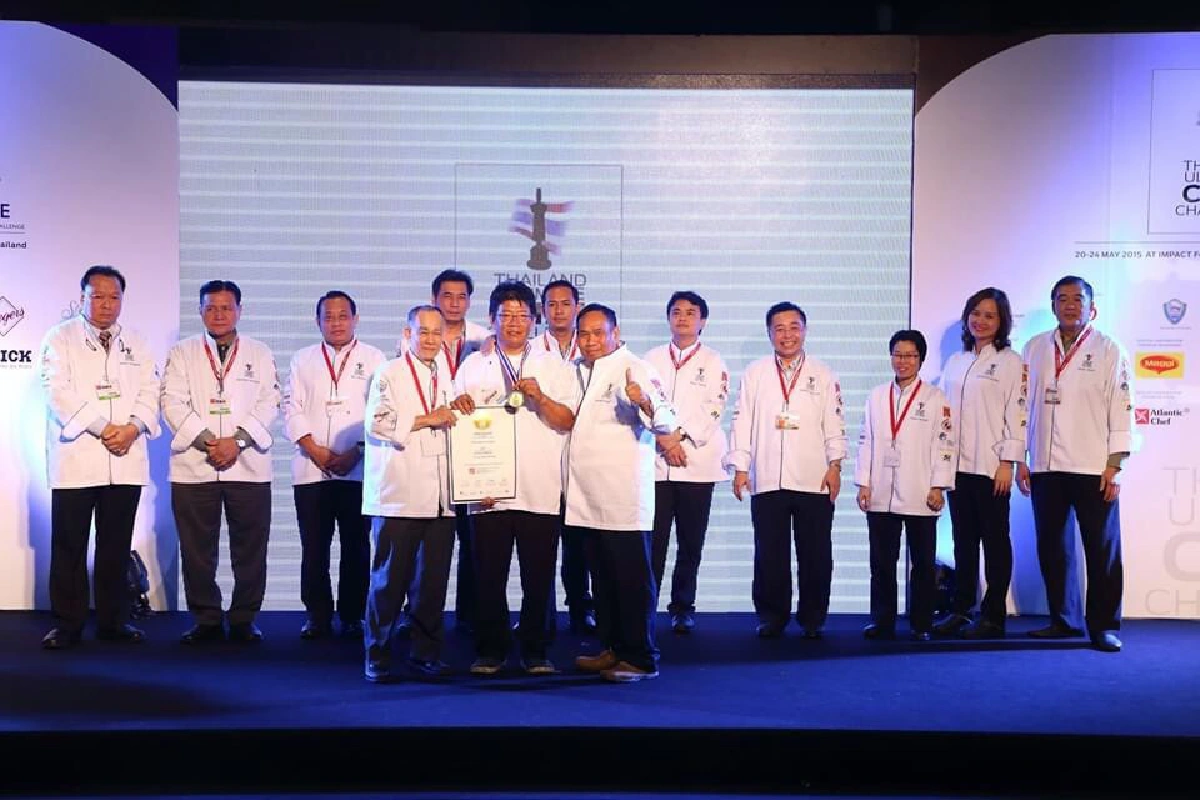 ‘ช่างหนุ่ย’ แชมป์แกะสลักผู้มาจากรปภ.