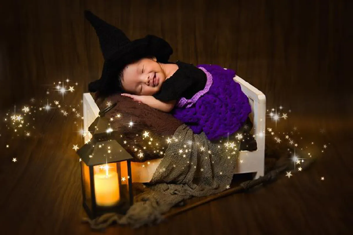 น่ารักมาก! น้องเวทย์มนต์  ลูกสาวใบเตย-ดีเจแมน ถ่ายแบบแรกคลอดในธีมแม่มดน้อย