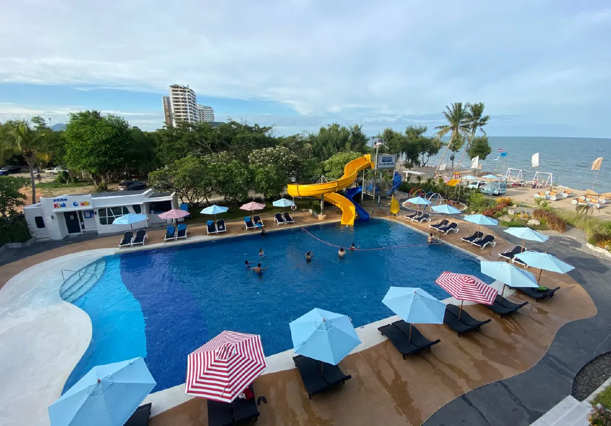 พักผ่อนชิลๆ ริมชายหาด @เซ็นทรา บาย เซ็นทารา ชะอำ บีช รีสอร์ท หัวหิน