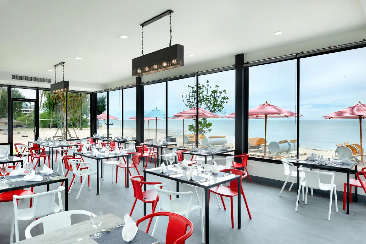 พักผ่อนชิลๆ ริมชายหาด @เซ็นทรา บาย เซ็นทารา ชะอำ บีช รีสอร์ท หัวหิน