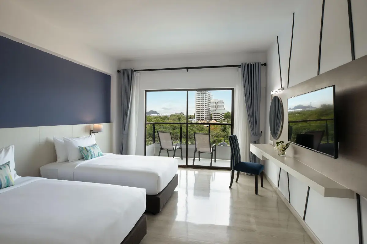 พักผ่อนชิลๆ ริมชายหาด @เซ็นทรา บาย เซ็นทารา ชะอำ บีช รีสอร์ท หัวหิน