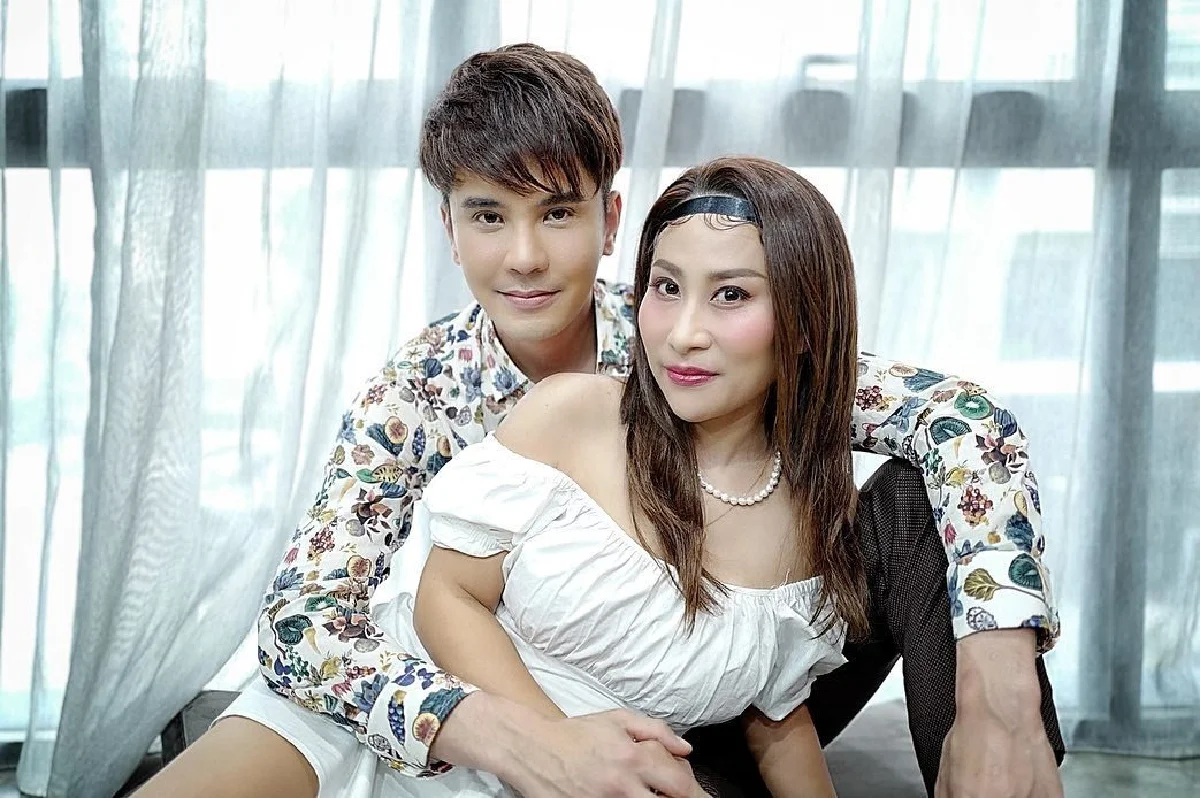 ลาล่า อาร์สยาม ตอกกลับพวกผีบ้า! หลังวิจารณ์ภาพคู่ เล็ก เจษฎา เหมือนแม่กับลูก