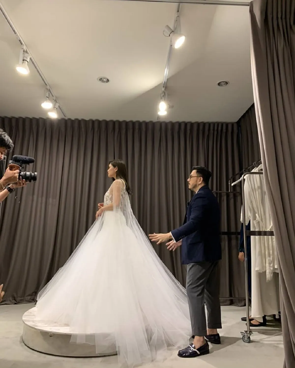 ภาพมาแล้ว! ก้อย รัชวิน ลองชุดแต่งงาน สวยอลังการสมการรอคอย 