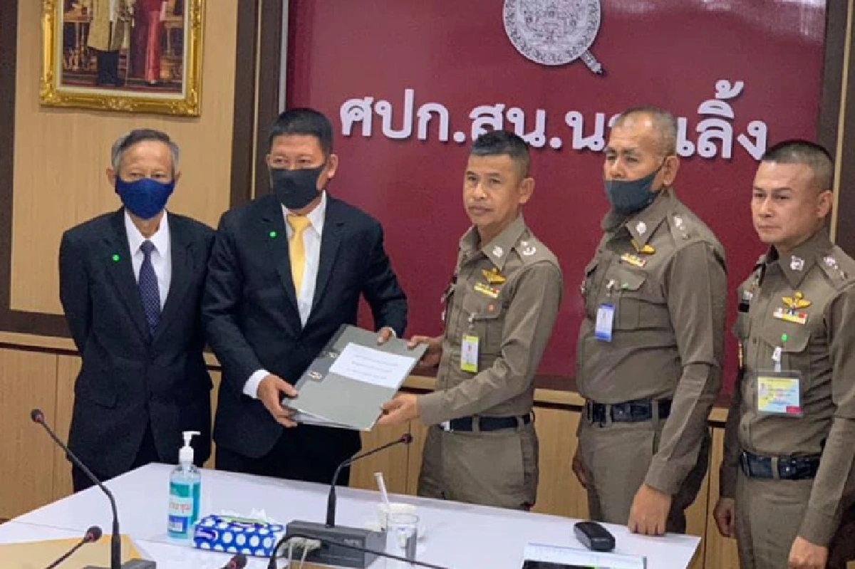 เปิด 10 ข้อ "ลูกบิ๊กตู่" แจงยิบโต้โซเชียล